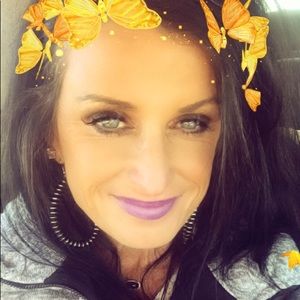 Meet your Posher, Joanie